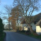 Kouweklauwen-014-Bommelweg_in_het_Betuwse_dorp_Est.png